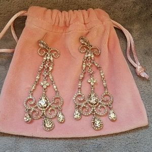 Beautiful Irradesent Rhinestone Chandelier Earring
